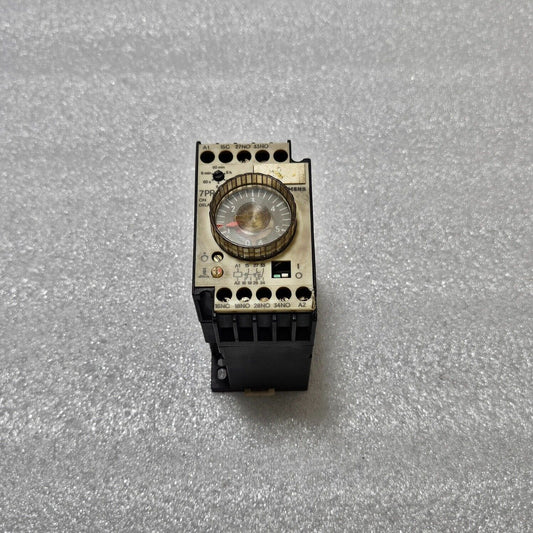 SIEMENS 7PR4140-6PM01  ON DELAY TIME RELAY