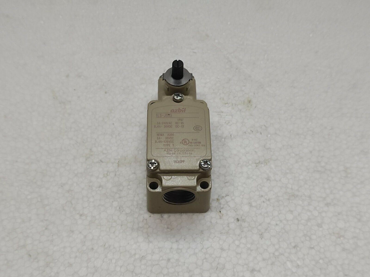 AZBIL 1LS-J553 LIMIT SWITCH NEMA A300