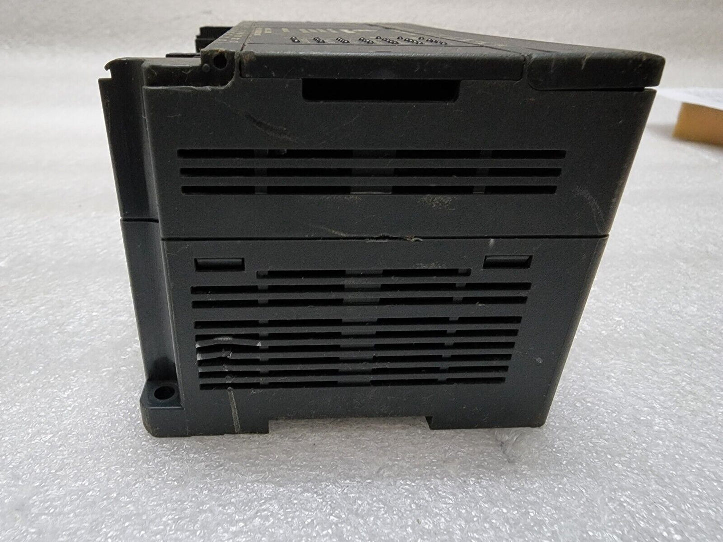 GE IC200UDR005-DK VERSAMAX MICRO 28 POINT PLC CONTROLLER