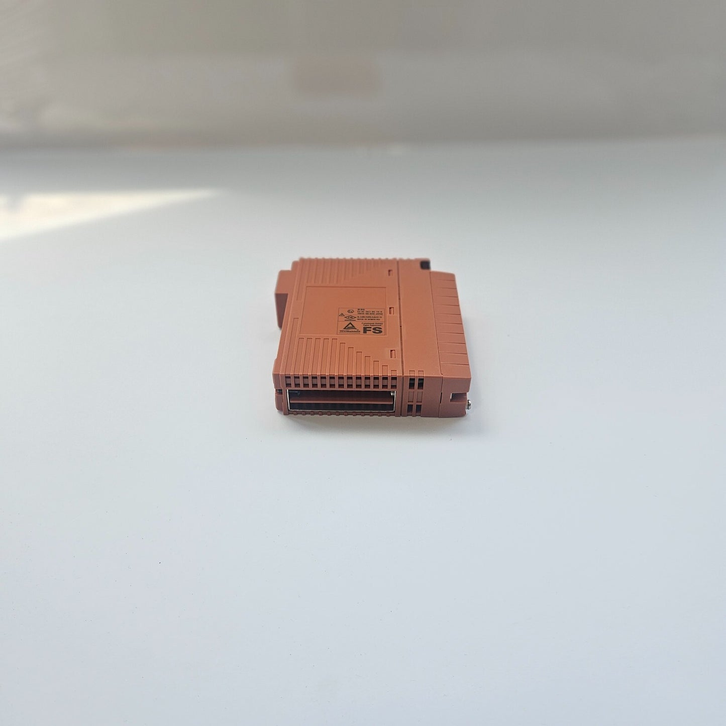 YOKOGAWA SDV541-S33 S2 DIGITAL OUTPUT MODULE