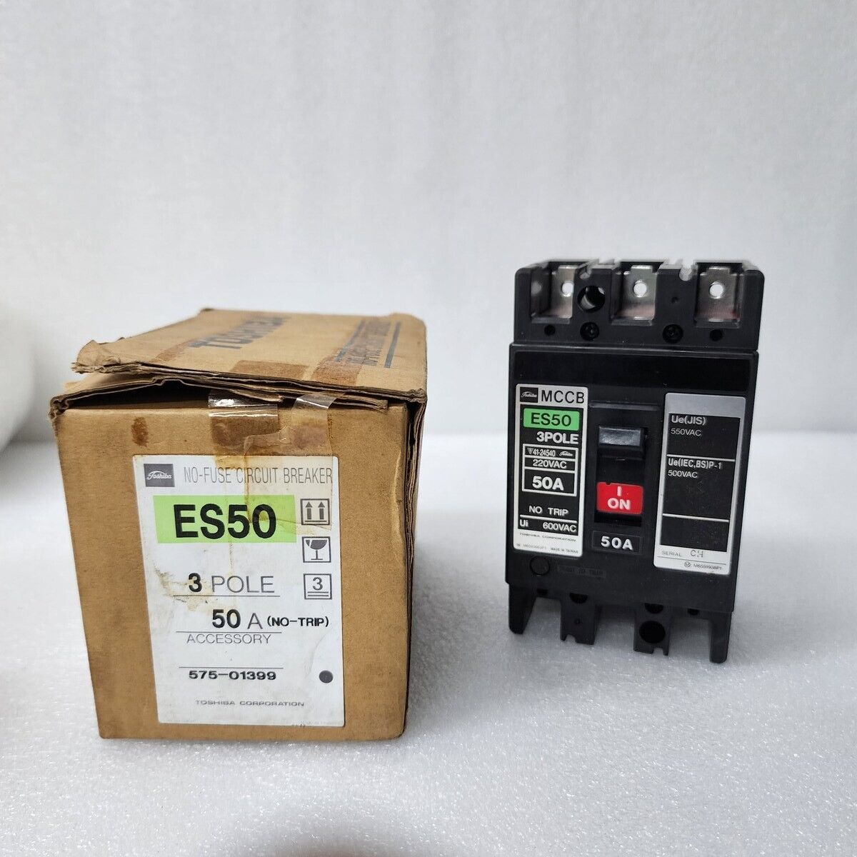 TOSHIBA ES50 3-POLE CIRCUIT BREAKER 50A