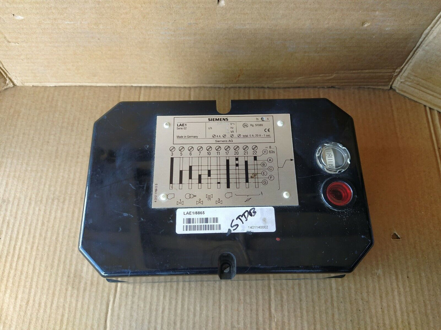 Siemens LAE1 Oil Burner Controller LAE1/8865 Serie 02 220-240V AC