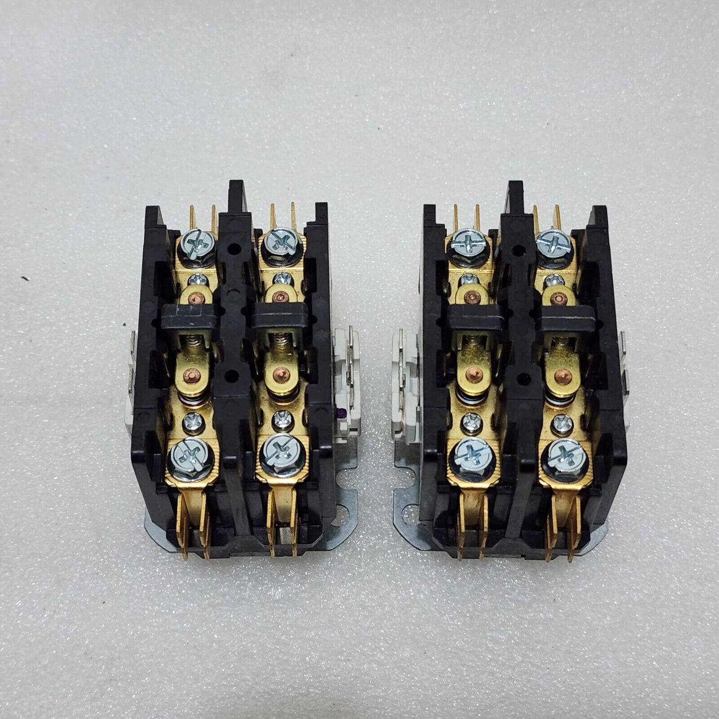 SQUARE D 8910DP32V09 DEFINITE PURPOSE CONTACTOR 2-POLE 30A COIL VOLTAGE 208-240V