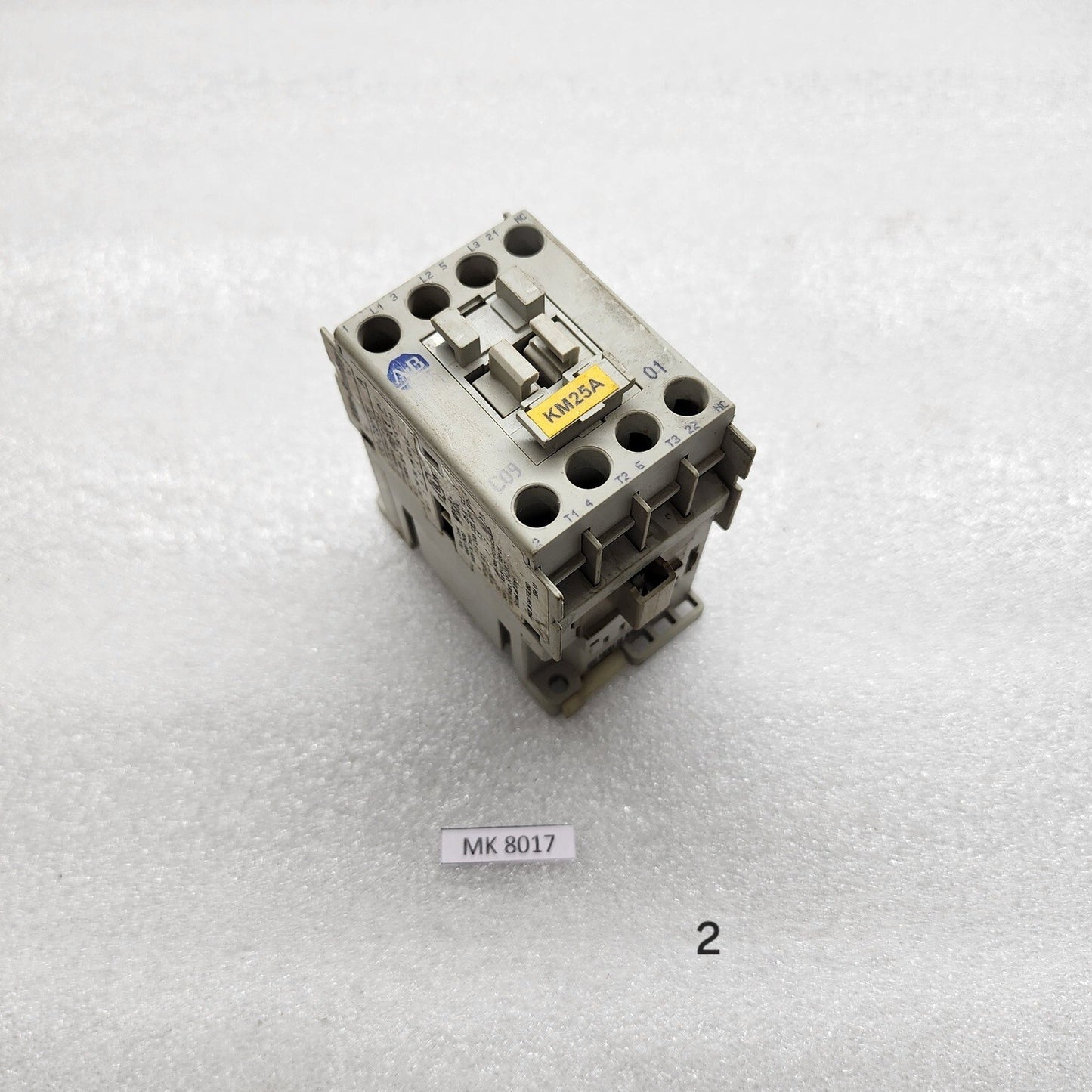 ALLEN BRADLEY CAT 100-C09-01 CONTACTOR COIL VOLTAGE 110V