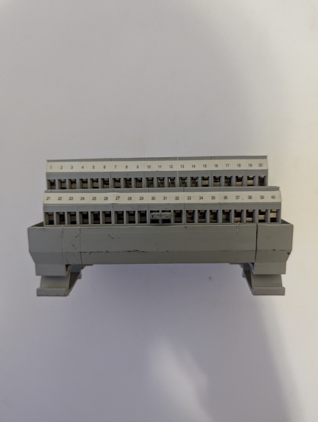 Allen Bradley 1492-IFM20F-2  Feed-Through Module Digital 20 Point lot of 2 unit