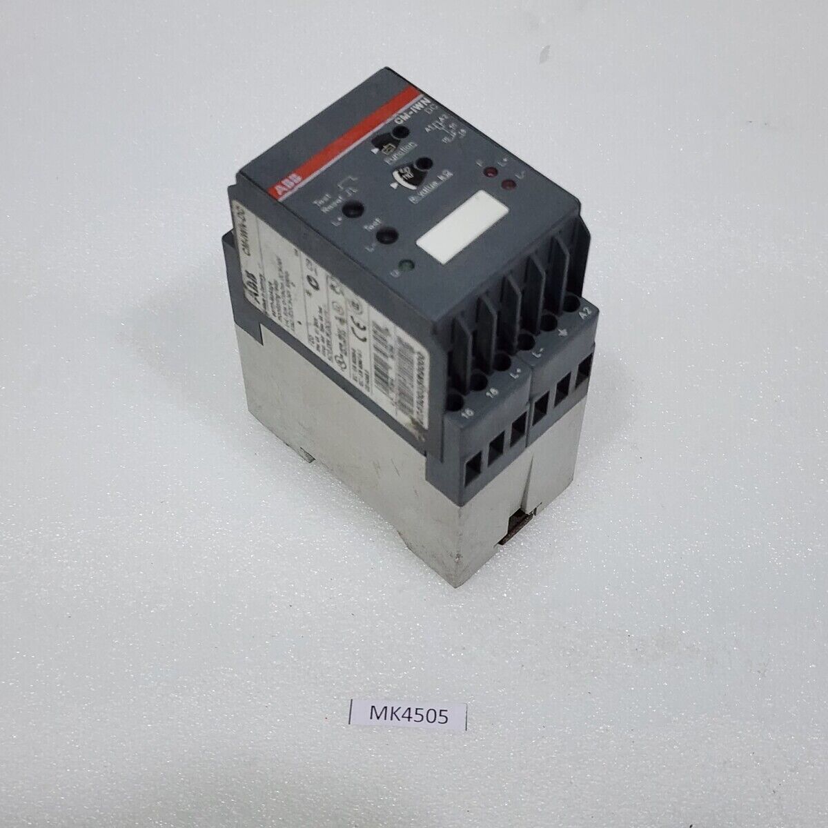 ABB CM-IWN-DC INSULATION MONITORING RELAY 1SVR450065R0000 24-240VAC/DC