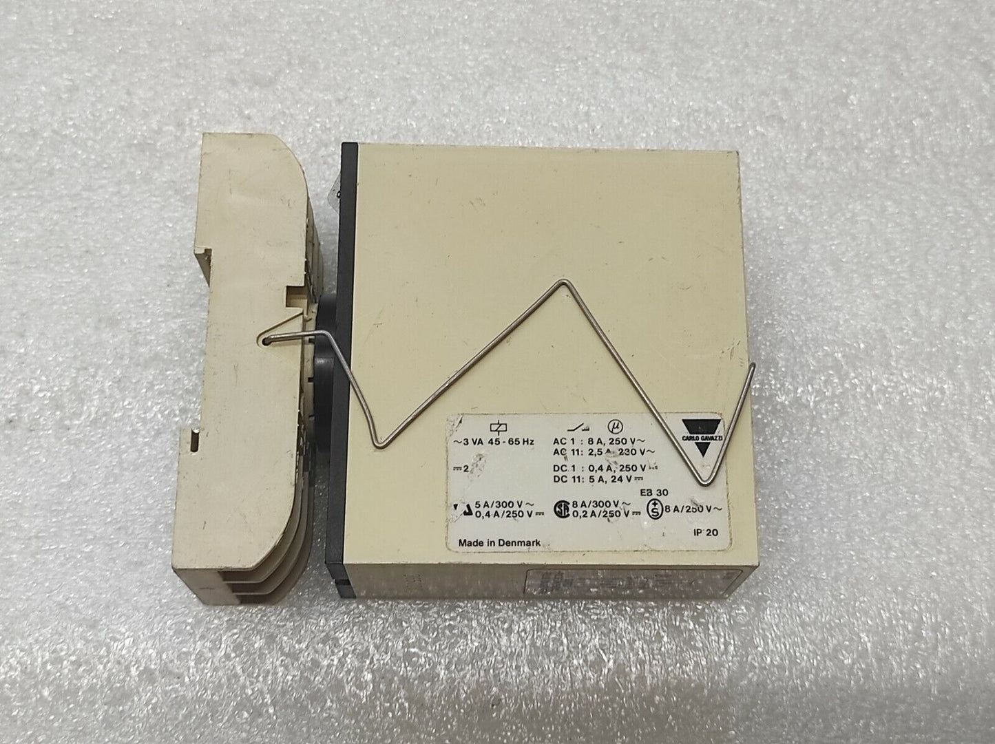 CARLO GAVAZZI SC 210 230 ONE SHOT TIMER 230V 0.5SEC