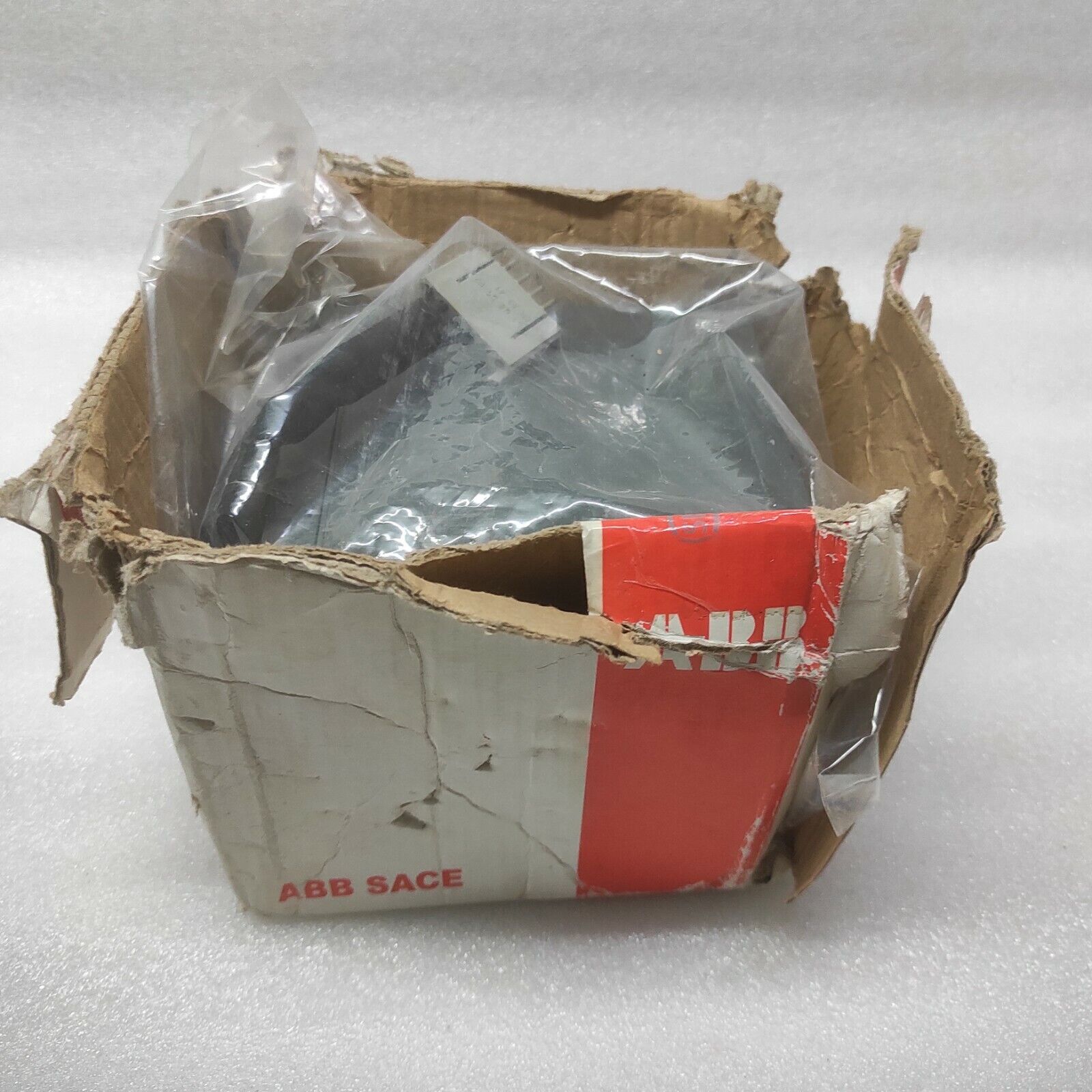 ABB S5 MOTOR OPERATOR 1SDA013876R1 220-250VDC/220-240VAC