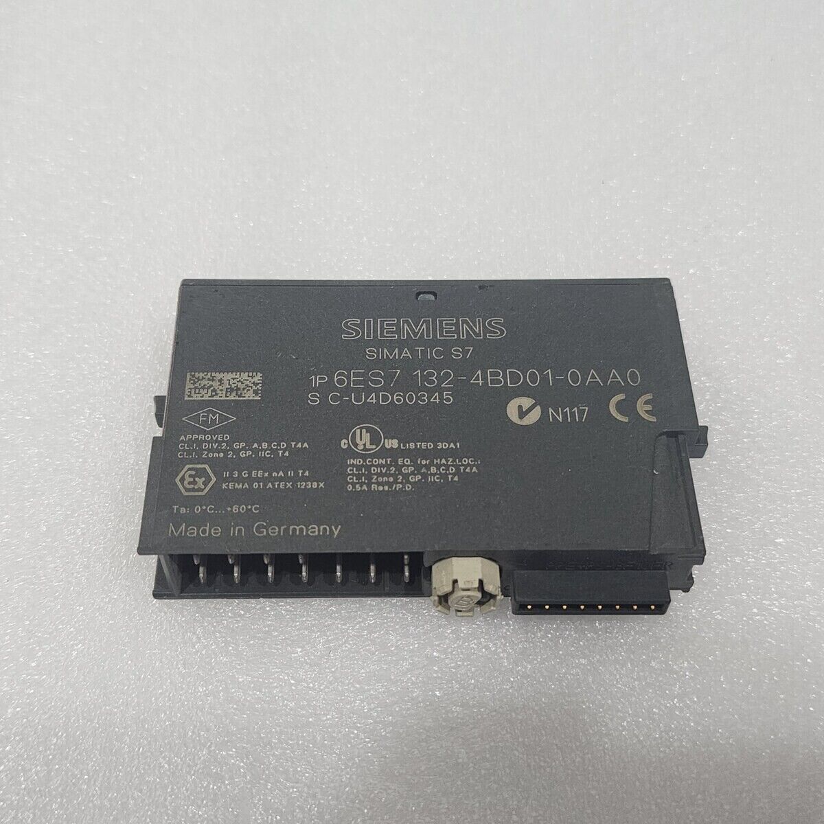 SIEMENS 6ES7 132-4BD01-0AA0 4-CH DIGITAL OUTPUT MODULE