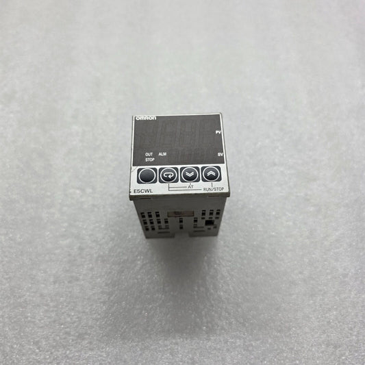 OMRON E5CWL-R1TC TEMPERATURE CONTROLLER 100-240VAC
