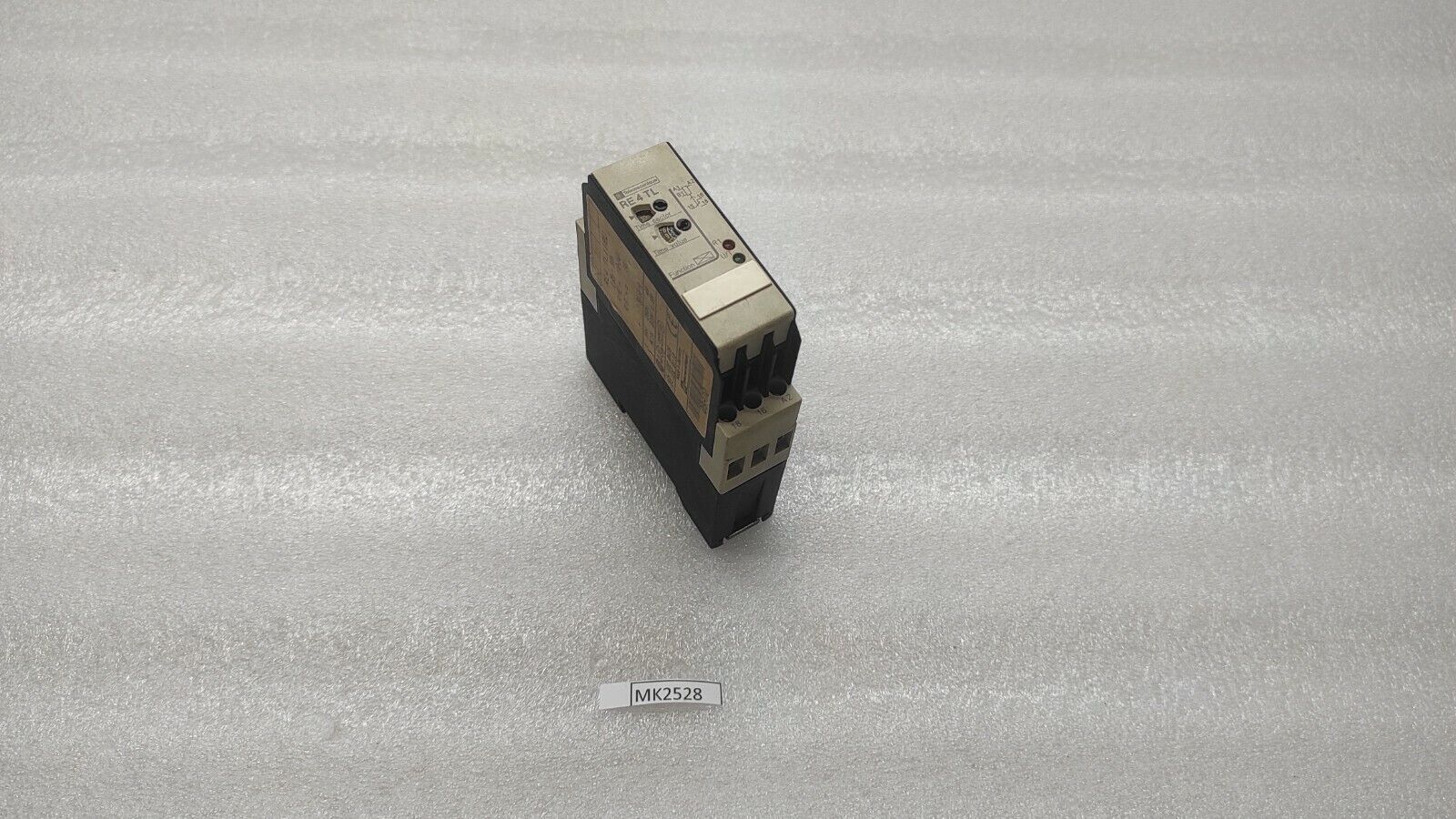 TELEMECANIQUE RE4 TL11BU TIME DELAY RELAY 09970 110-240V/24V 0.05S-300H