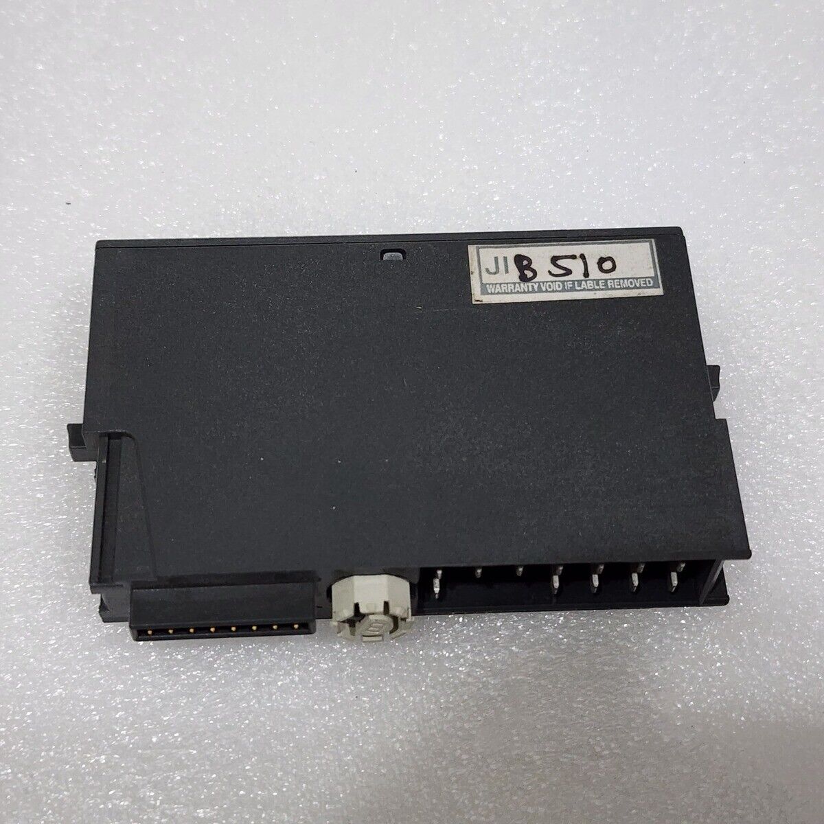 SIEMENS 6ES7 132-4BD02-0AA0 4-CH DIGITAL OUTPUT MODULE