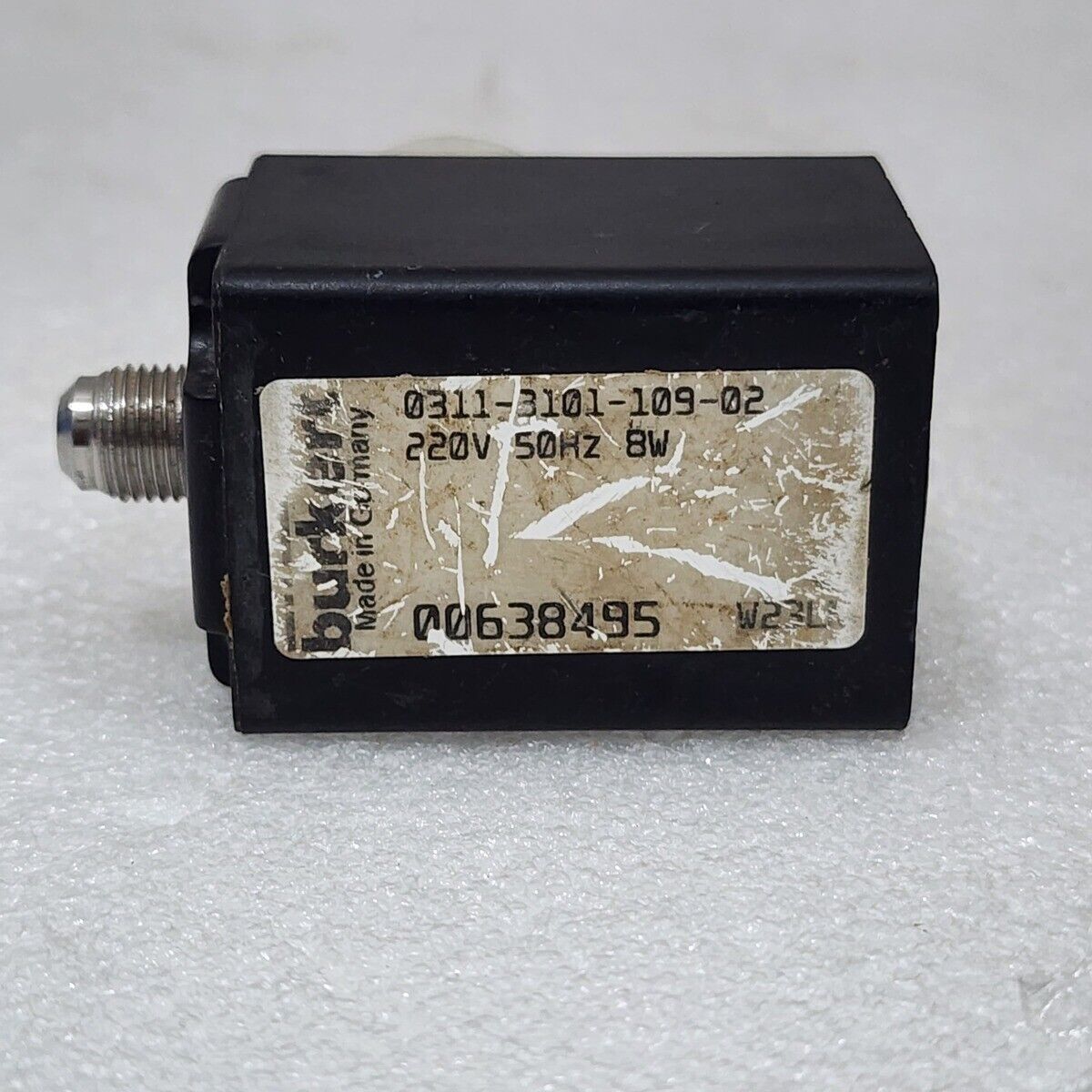 BURKERT 0311-3101-109-02 DIRECT ACTING 3/2 WAY PLUNGER VALVE 00638495