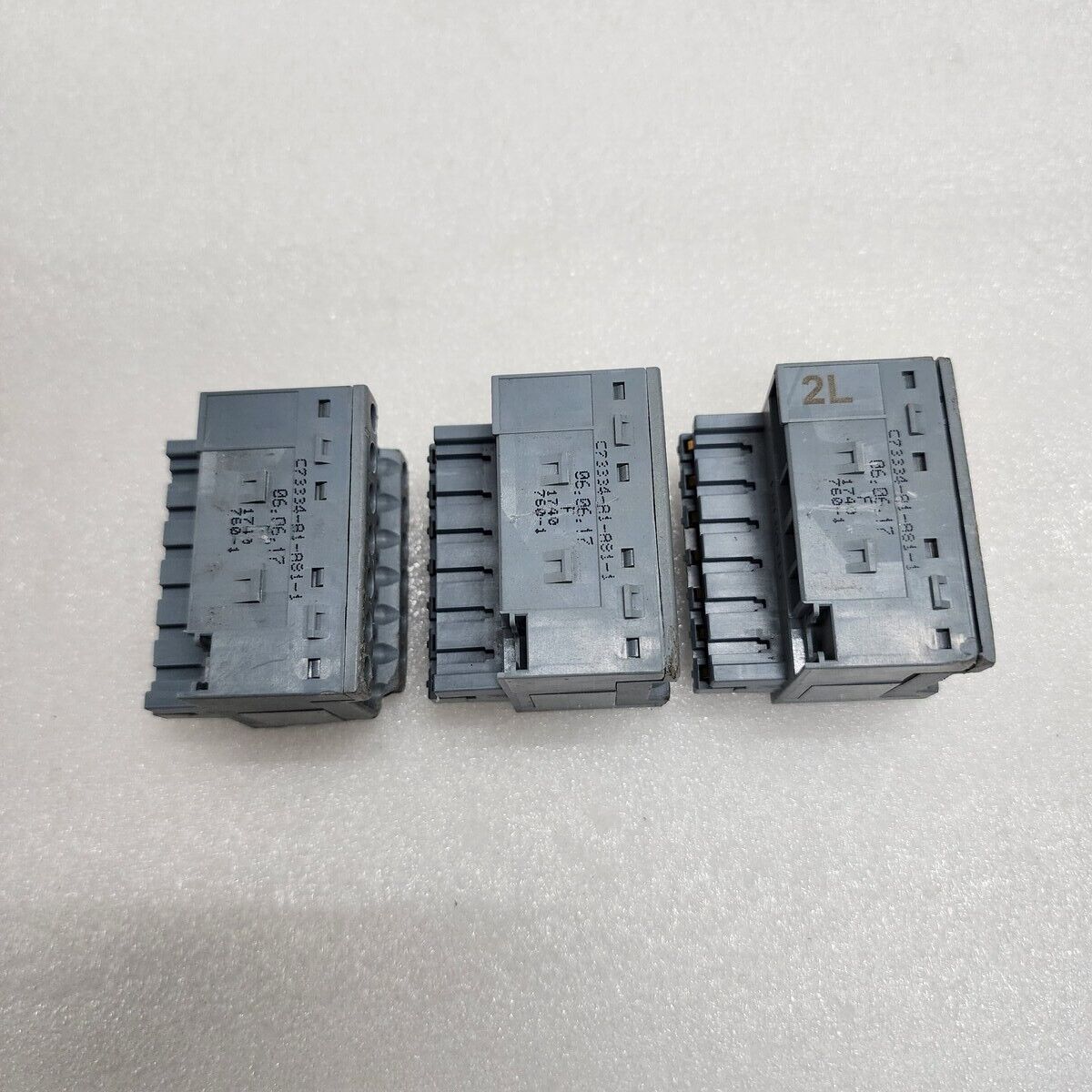 SIEMENS C73334-A1-A81-1 TERMINAL BLOCK