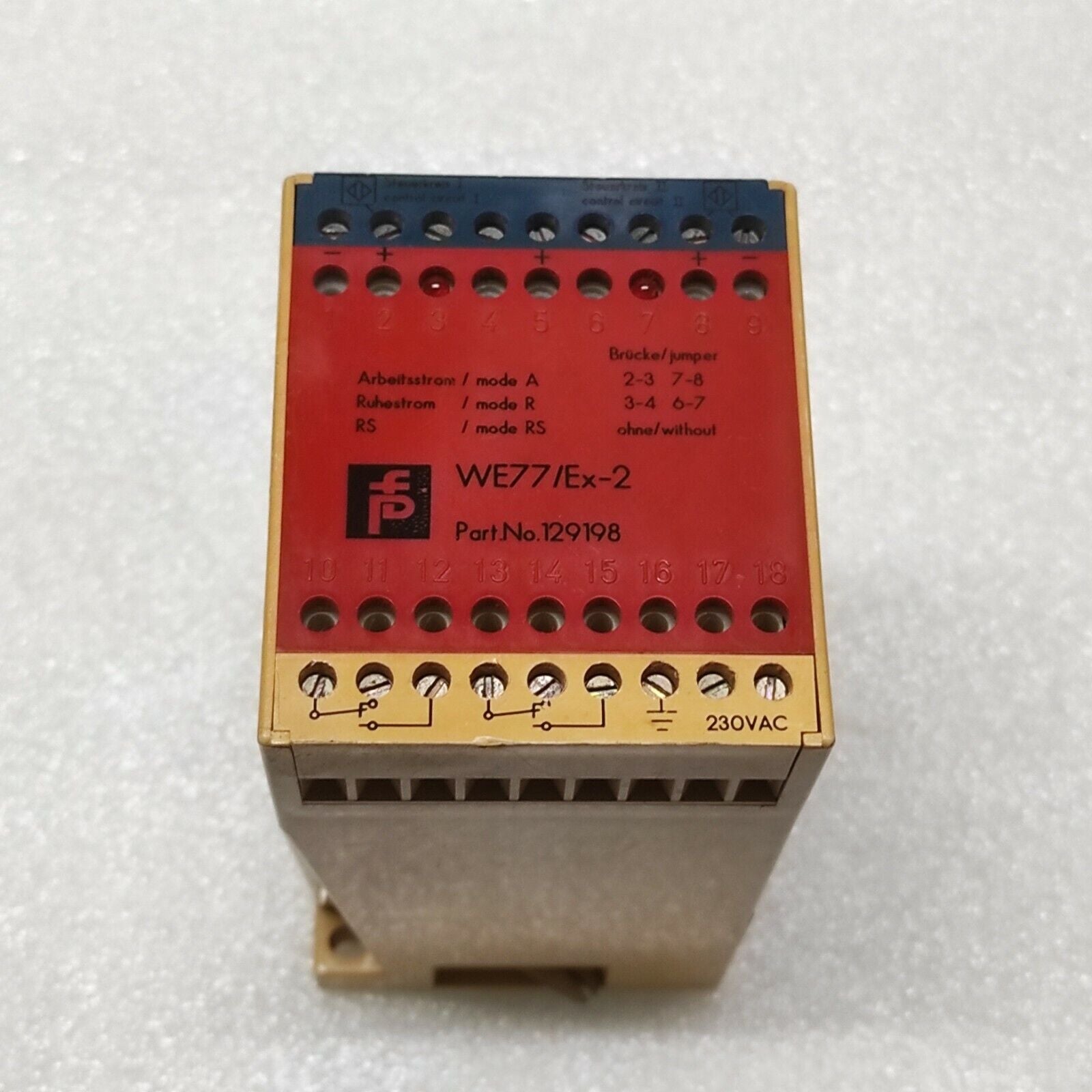 PEPPERL + FUCHS WE77/EX-2 SWITCH AMPLIFIER 129198 230VAC LOT OF 2 UNIT