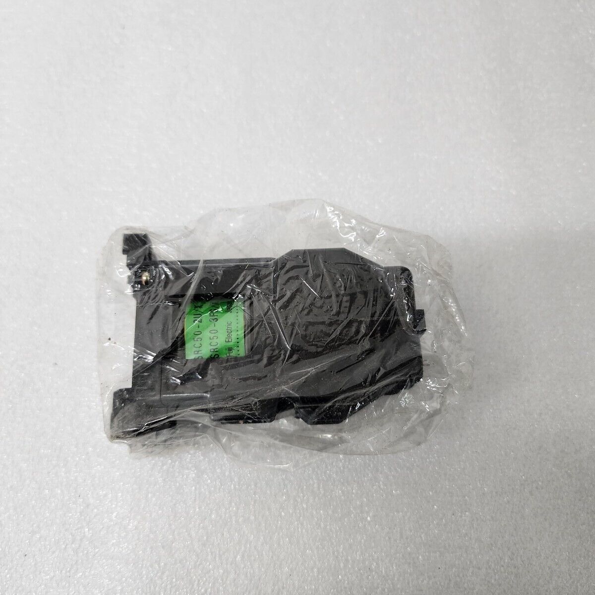 FUJI ELECTRIC SRC50-2U/X (4A2B) MAGNETIC CONTACTOR COIL VOLTAGE 100-110V