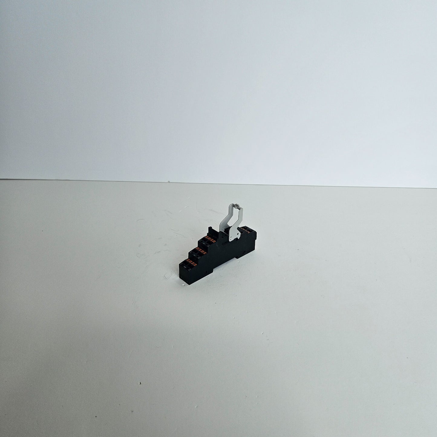 DEGSON DPRT08A-F3 RELAY SOCKET