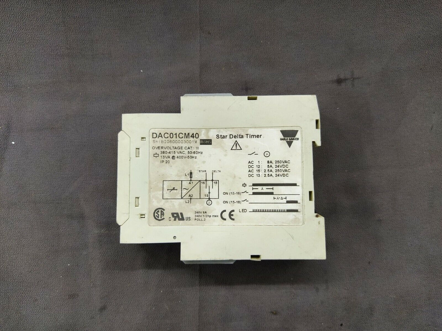 Carlo Gavazzi DAC01 Star Delta Timer DAC01CM40 380-415 VAC BODY BEND 