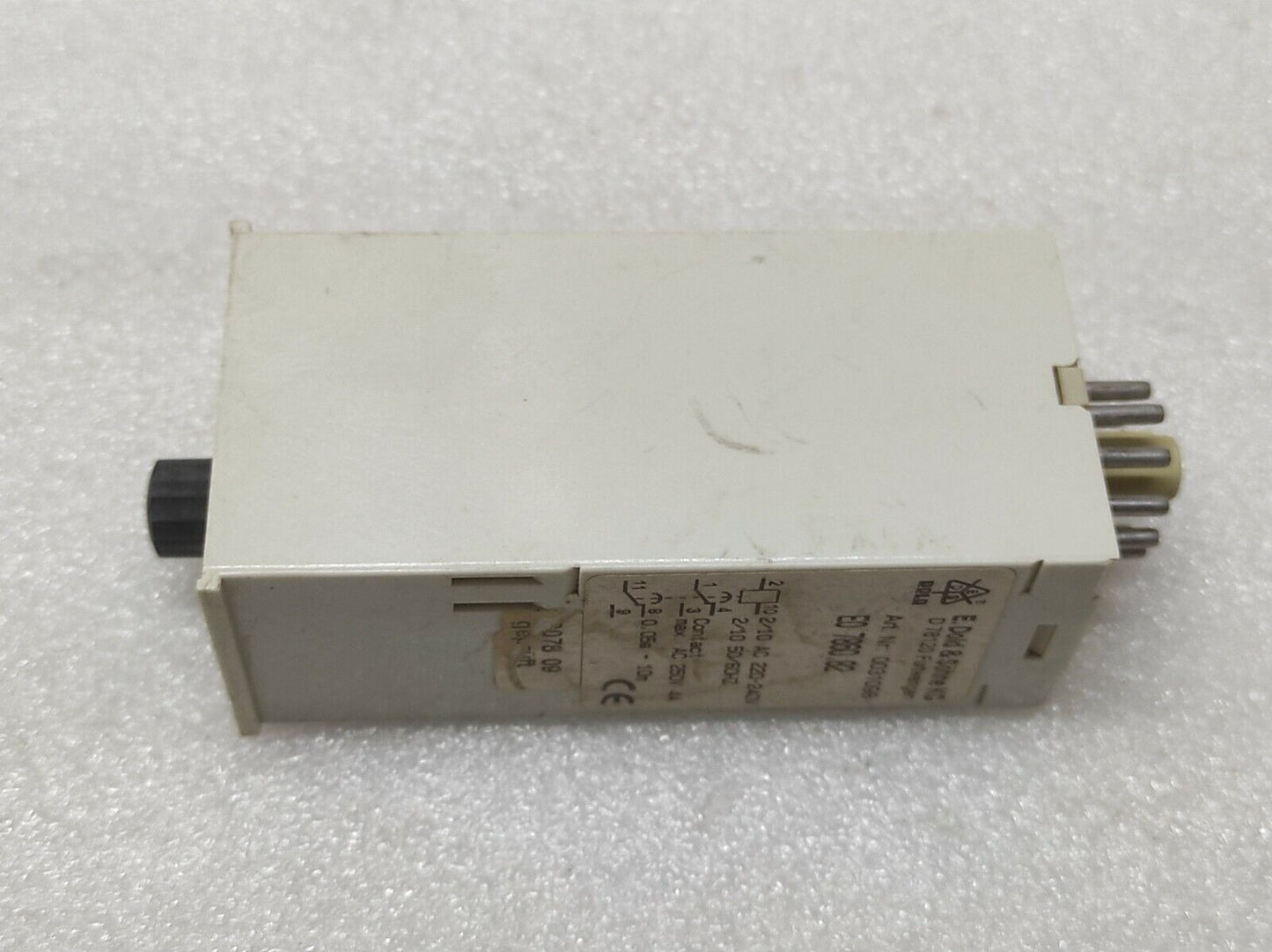 DOLD E0 7860.82 TIME RELAY 0031098 220-240V 0.05S-10M