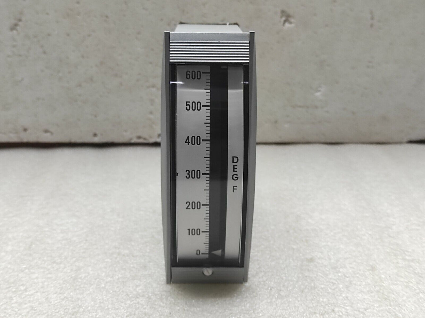 WESCHLER YE/180V/0.1VDC 180183HERLW0003 TEMPERATURE METER 0-600 DEGREES FAHRENHE