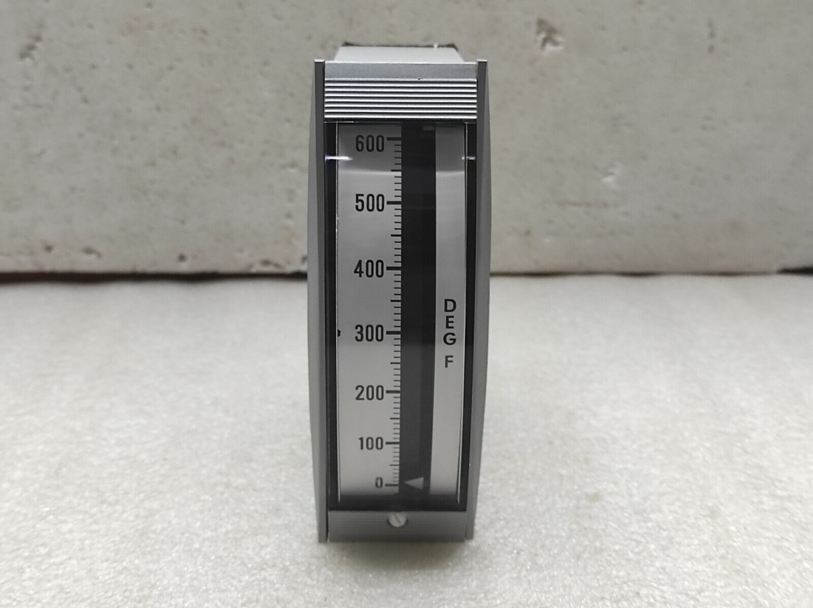 WESCHLER YE/180V/0.1VDC 180183HERLW0003 TEMPERATURE METER 0-600 DEGREES FAHRENHE