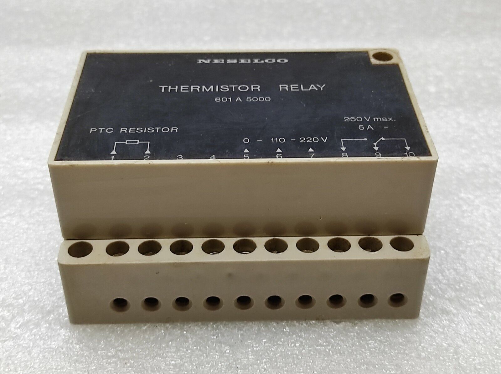 NESELCO 601 A 5000 THERMISTOR RELAY 601A5000