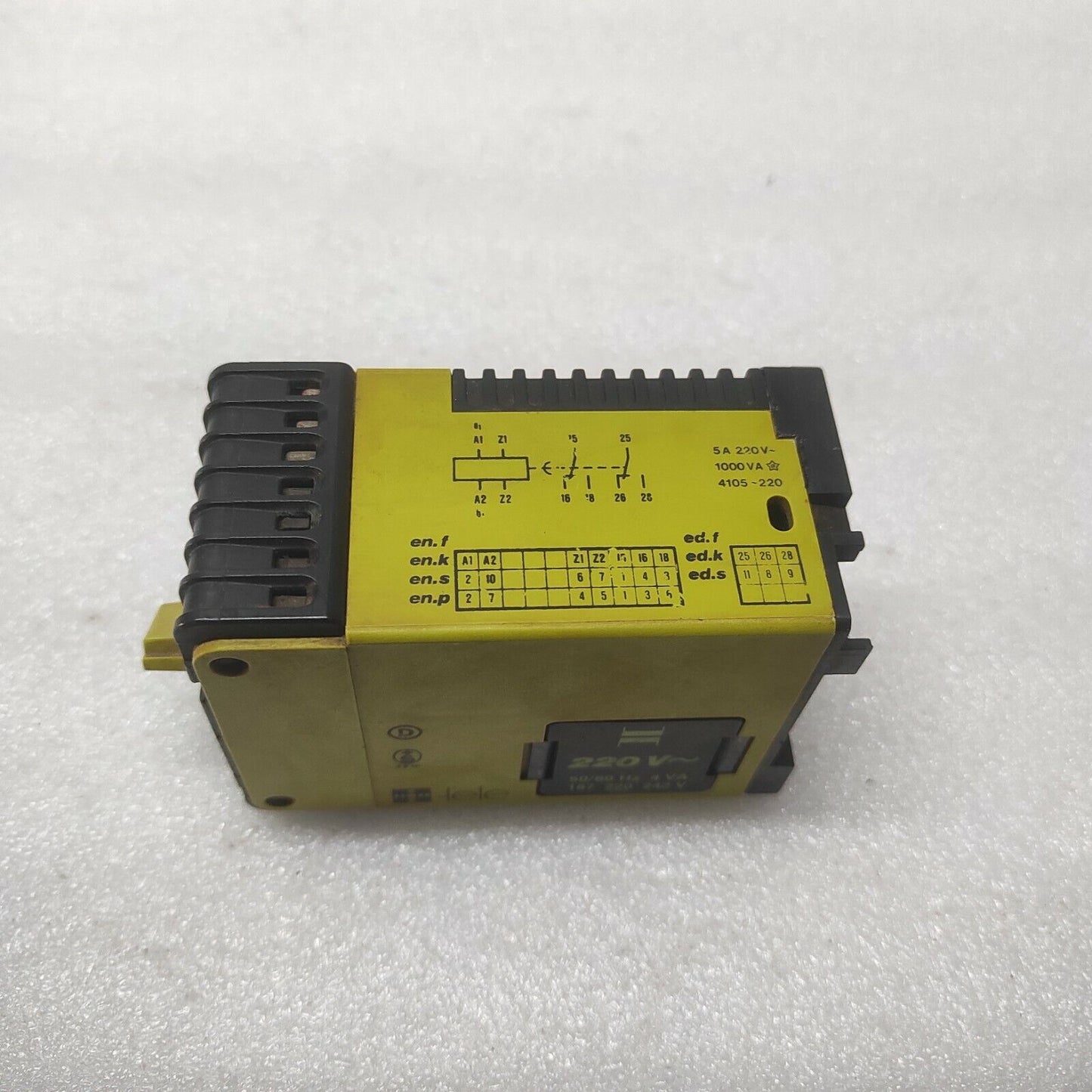 TELE EDK TIME RELAY 0-10MIN 220V