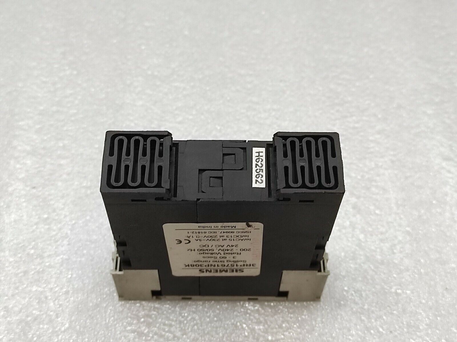 Siemens 3RP1576 1NP308K Star Delta Timer 200-240V/24V AC-DC 3-60 SEC