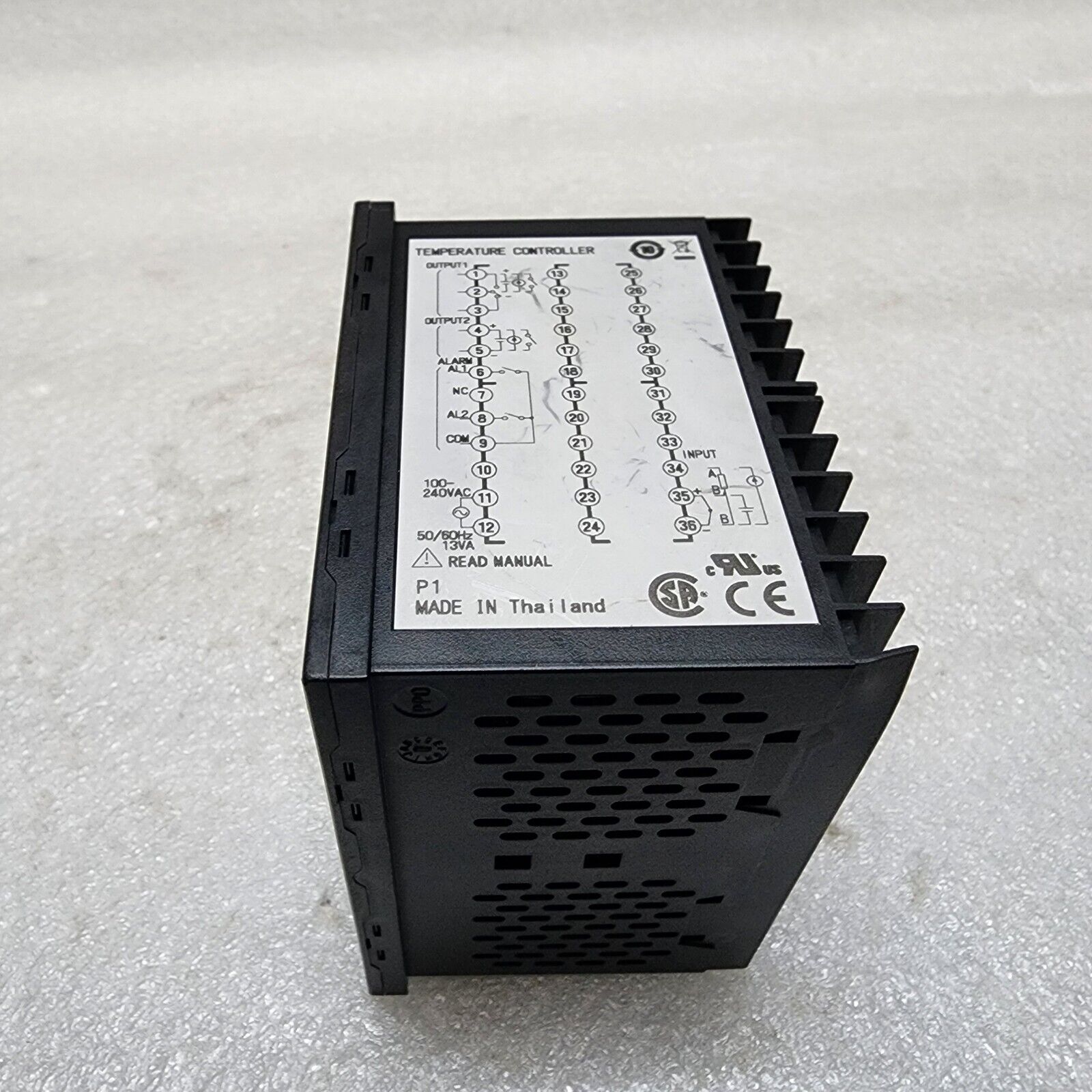 FUJI ELECTRIC PXF9AAA2-1V100-P TEMPERATURE CONTROLLER 100-240VAC