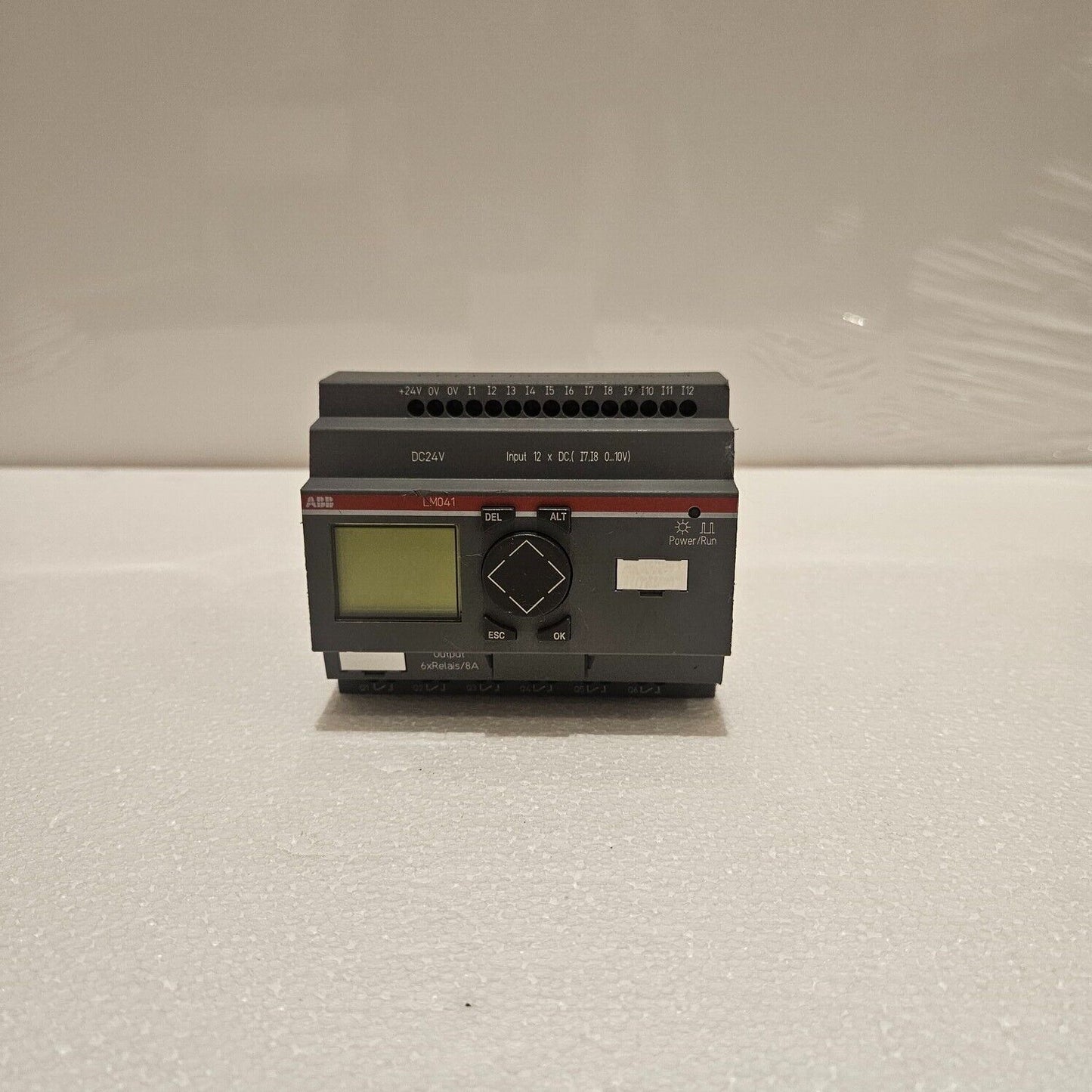 ABB LM041-CE18RDC LOGIC MODULE 1SVR440620R5300