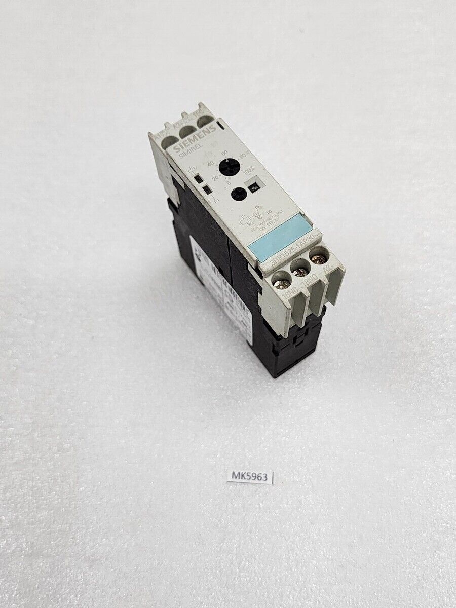 SIEMENS 3RP1525-1AP30 TIMING RELAY ON DELAY