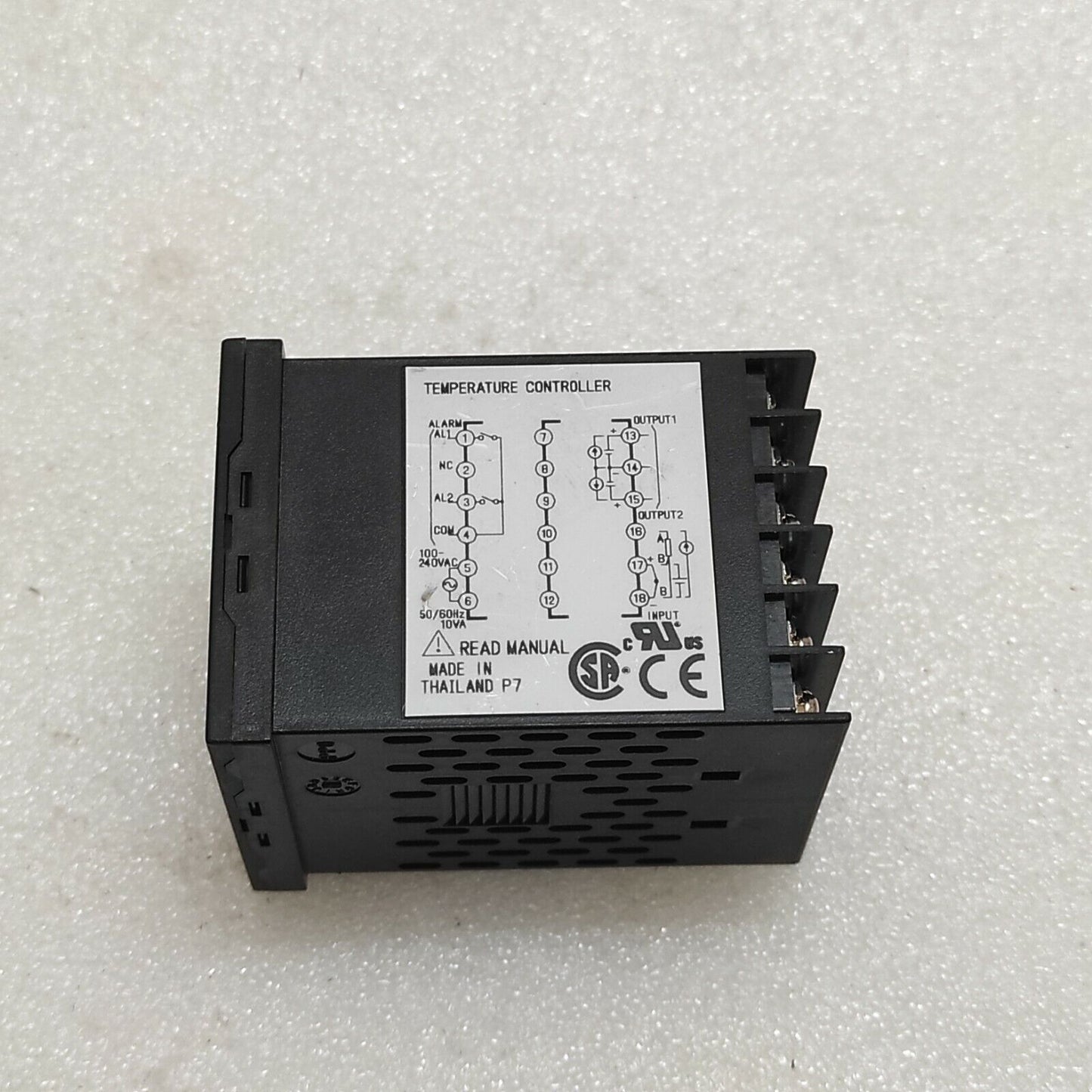 FUJI ELECTRIC PXF4 TEMPERATURE CONTROLLER PXF4ACC2-1V100 100-240V 48X48MM