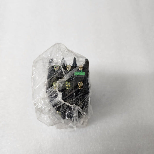 FUJI ELECTRIC SRC50-2U/X (4A2B) MAGNETIC CONTACTOR COIL VOLTAGE 100-110V