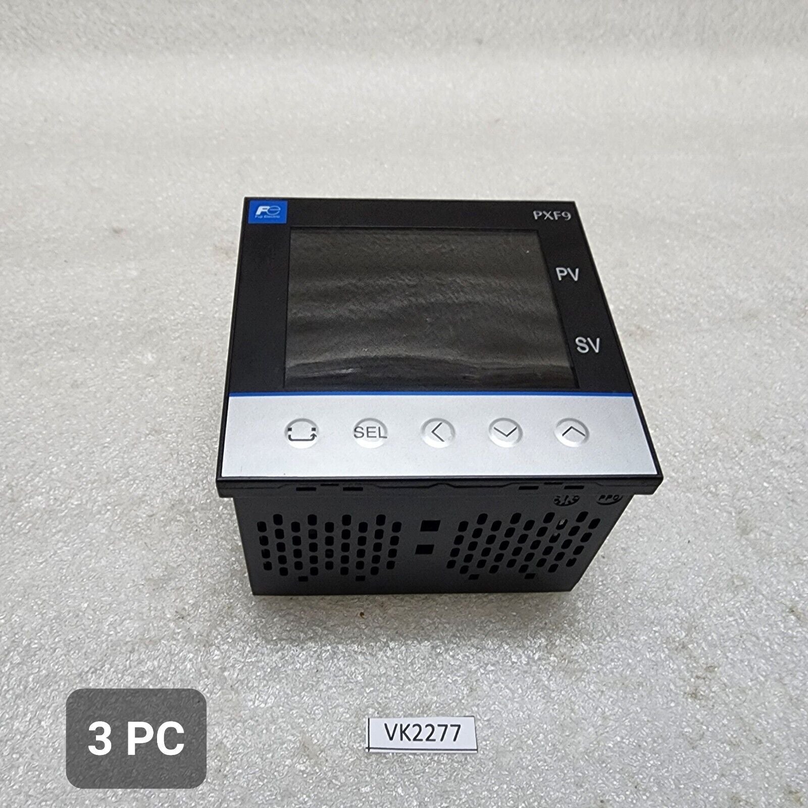 FUJI ELECTRIC PXF9AEY2-1VM00 TEMPERATURE CONTROLLER 100-240VAC