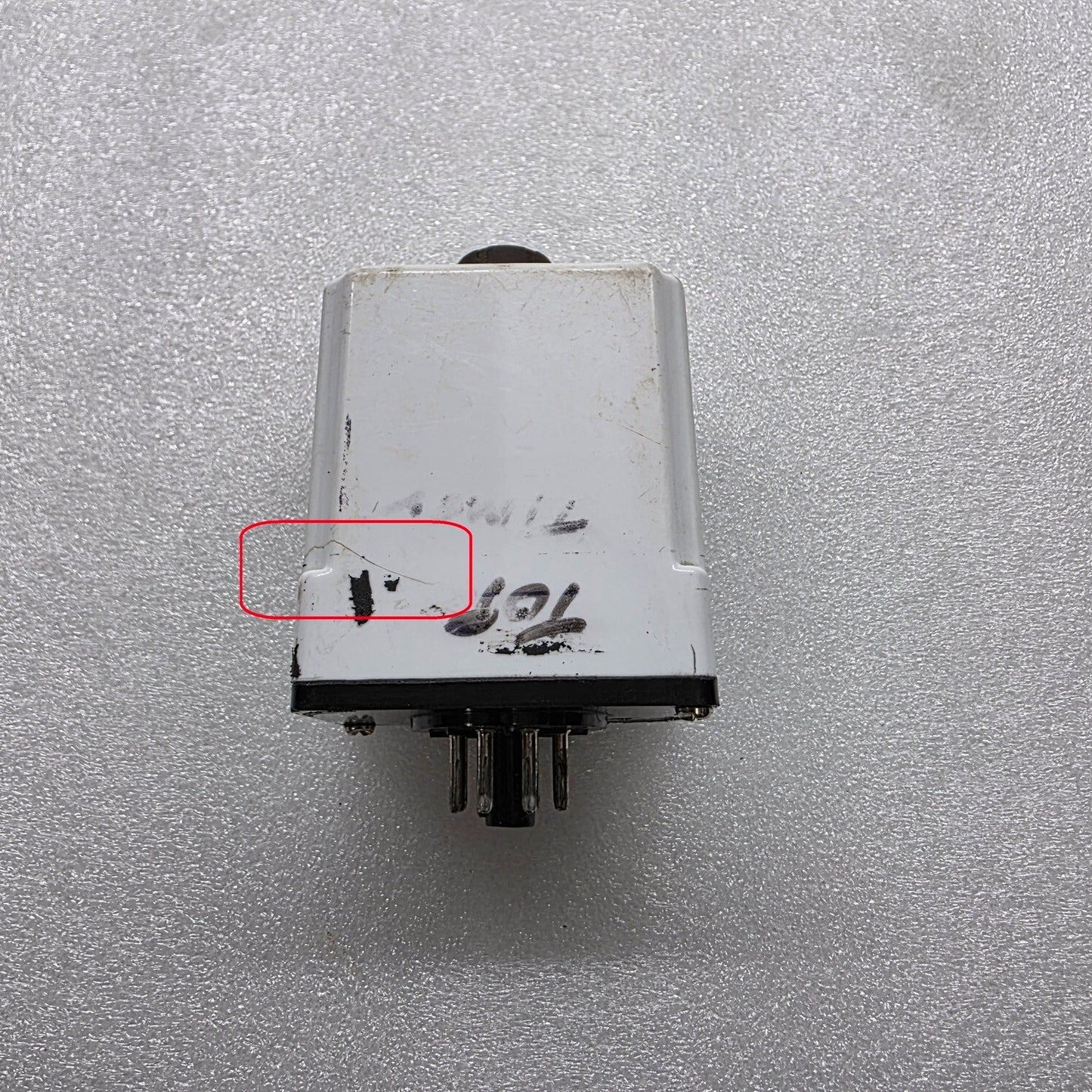 ALLEN BRADLEY 700HT12BA1 TIME DELAY RELAY 120VAC