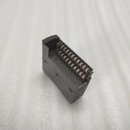 FUJI ELECTRIC NP1X1606-W DIGITAL INPUT MODULE NP1X1606W