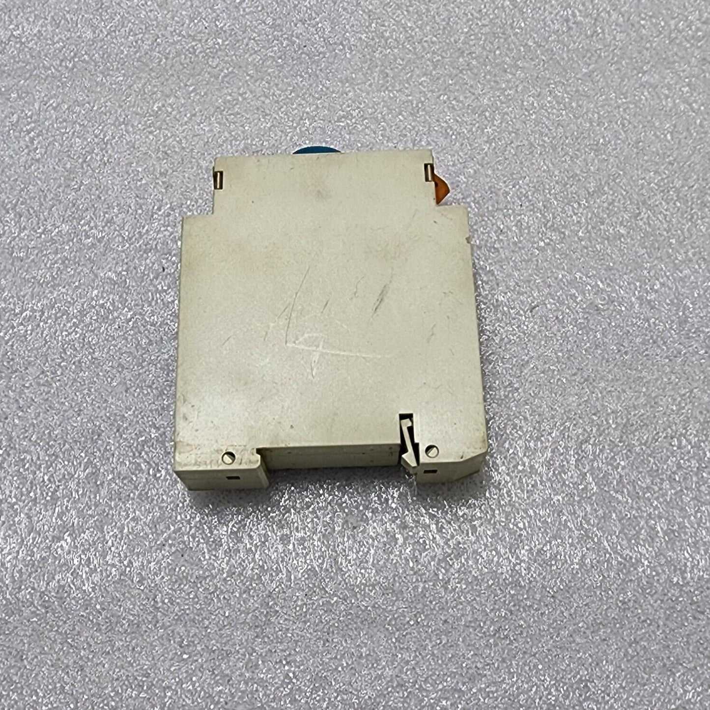 CROUZET M2A TIME DELAY RELAY 88881104 220-240V