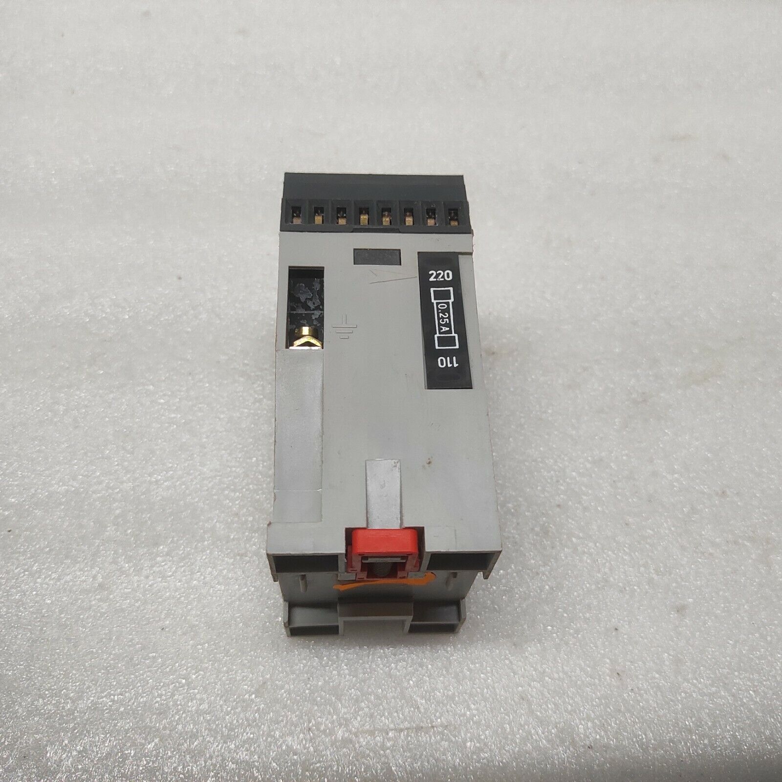 Telemecanique NY2 A21 Intrinsically Safe Barrier Relay NY2A21 110-220V AC