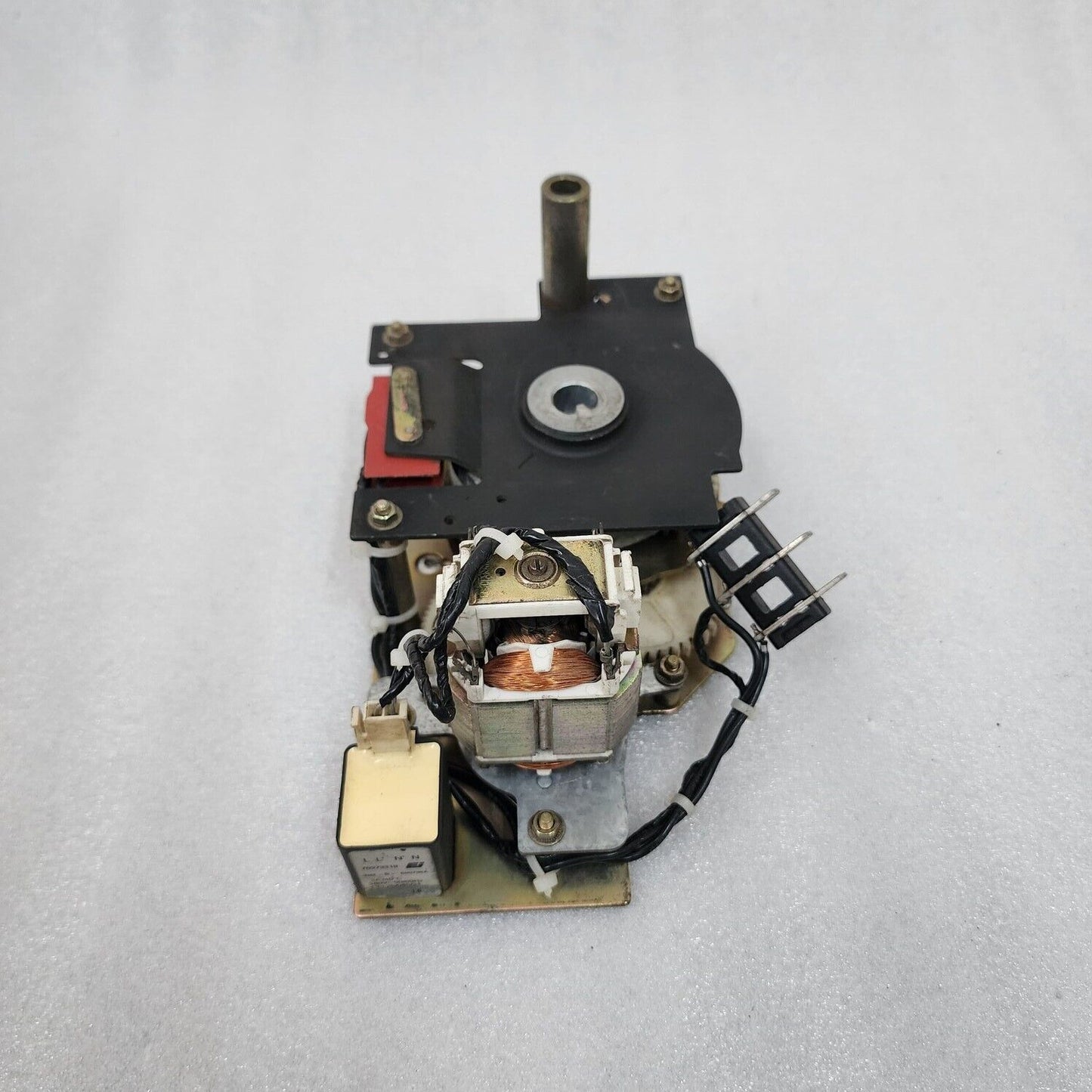 MERLIN GERIN MCH-M 685763 MOTOR MECHANISM 200-240VAC