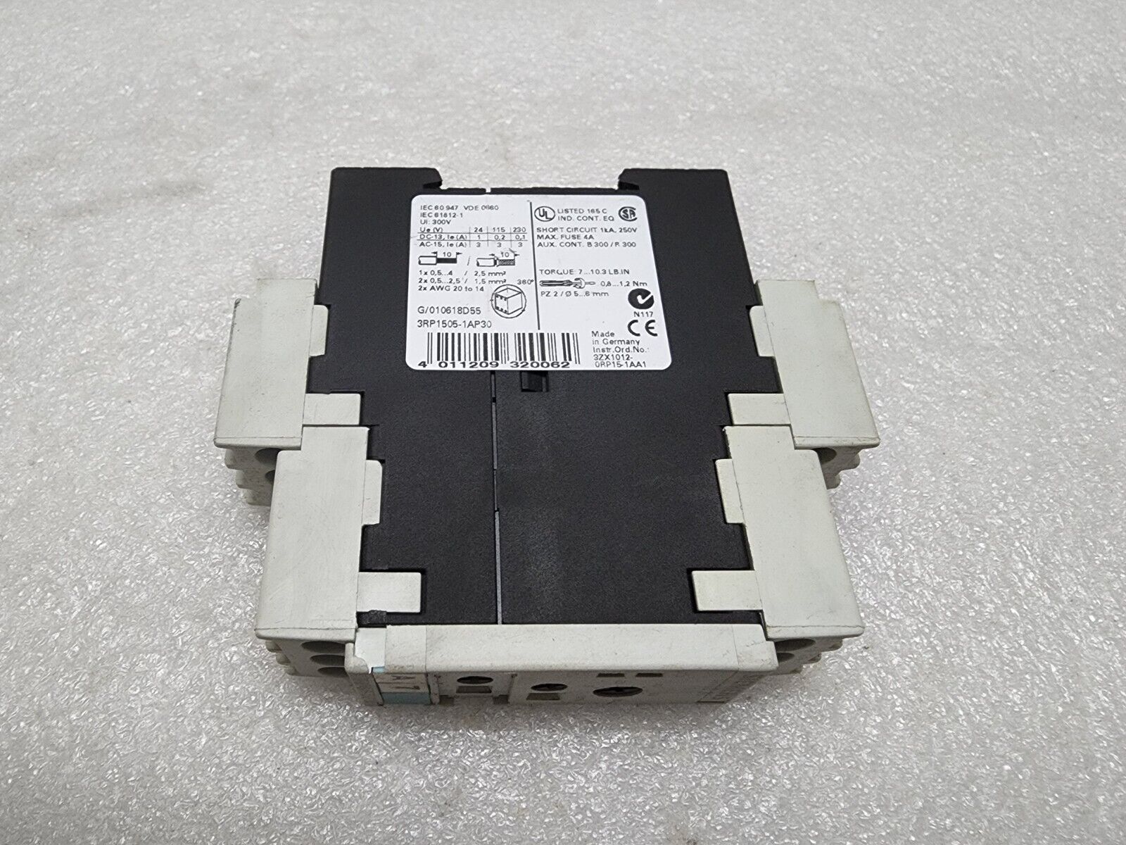 SIEMENS 3RP1505-1AP30 MULTI FUNCTION TIME RELAY