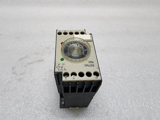 SIEMENS 7PU2040-7AN20 TIME DELAY RELAY 220-240V