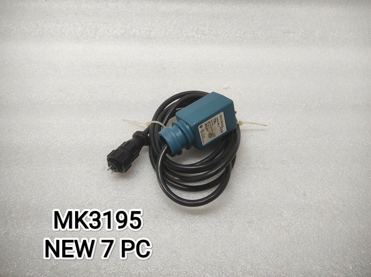 CUTLER HAMMER 1455A-6517 BARE BONES 10-30VDC PHOTOELECTRIC SWITCH