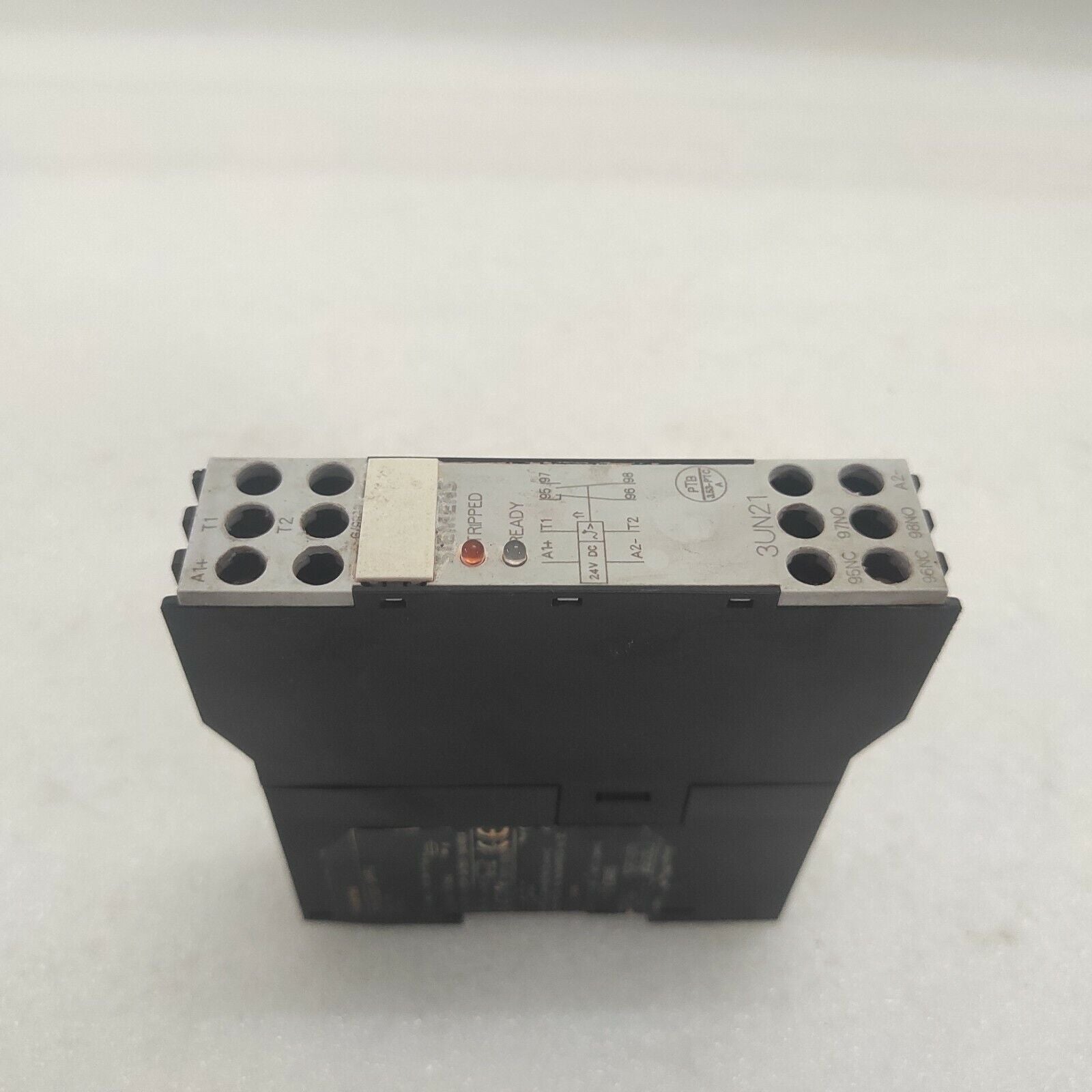 SIEMENS 3UN2100-0AB4 THERMISTOR RELAY 24VDC