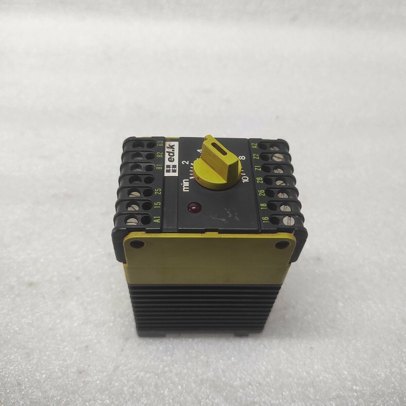 TELE EDK TIME RELAY 0-10MIN 220V