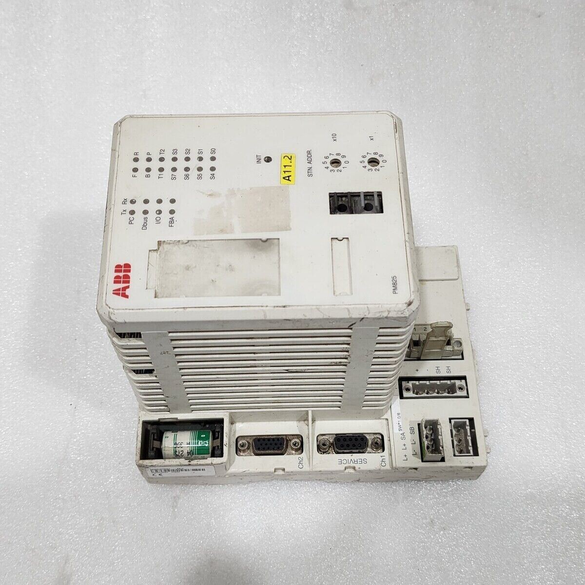 ABB PM825 PROCESSOR MODULE 3BSE010796R1 BODY DAMAGE BROKEN DISCOUNTED PRICE