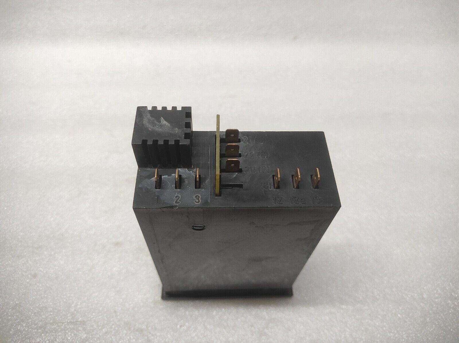 JUMO TRON HROW-48/DI-D3 TEMPERATURE CONTROLLER 220VAC PT100 0-399'C