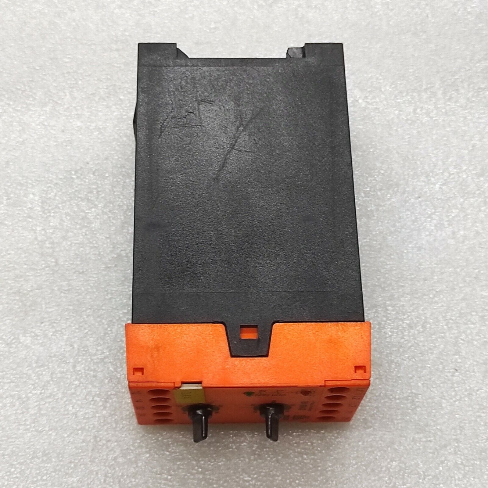 DOLD BA9043 VOLTAGE MONITORING RELAY 380V BA9043/001 