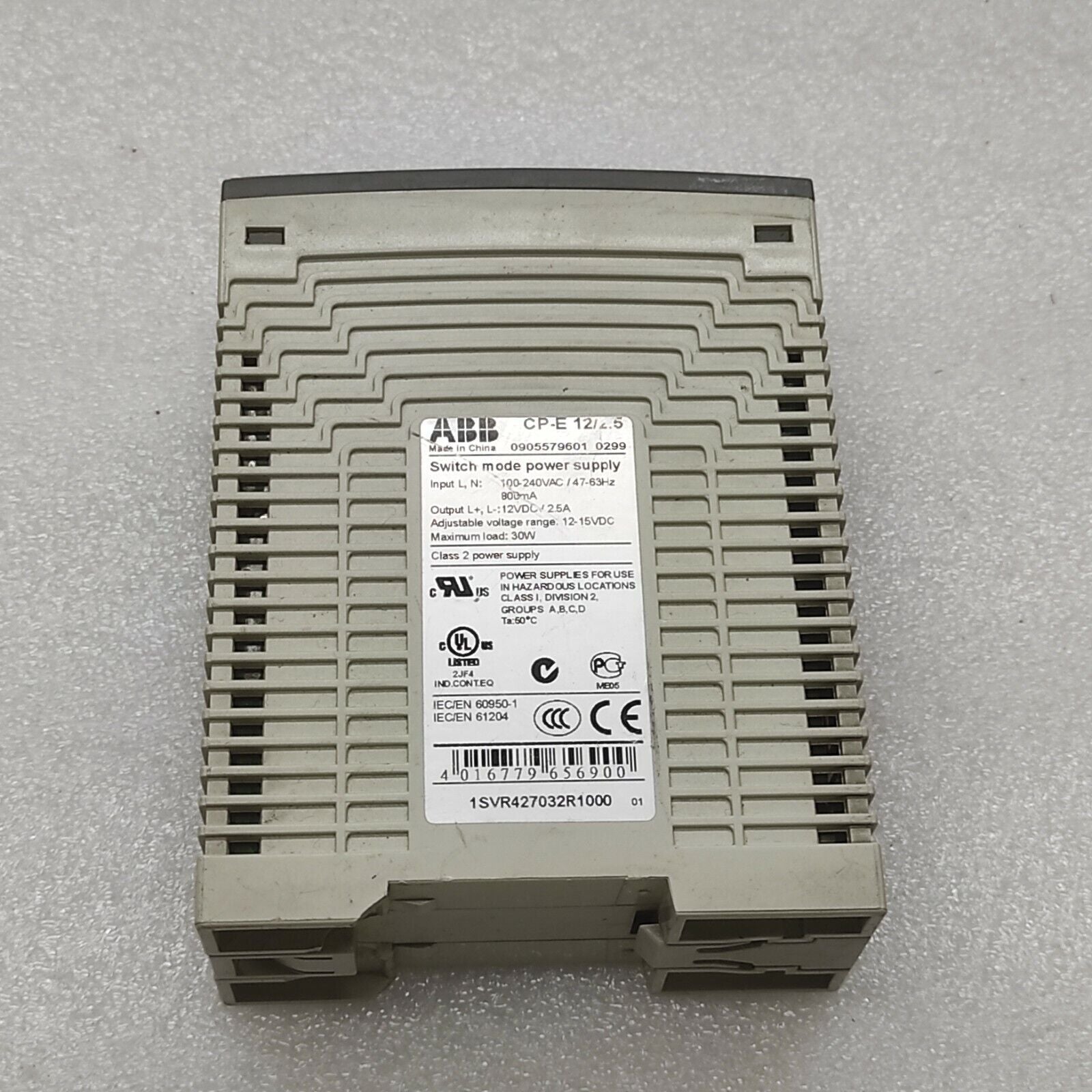 ABB CP-E 12/2.5 POWER SUPPLY 1SVR427032R1000 12VDC 2.5A LOT OF 2 UNIT