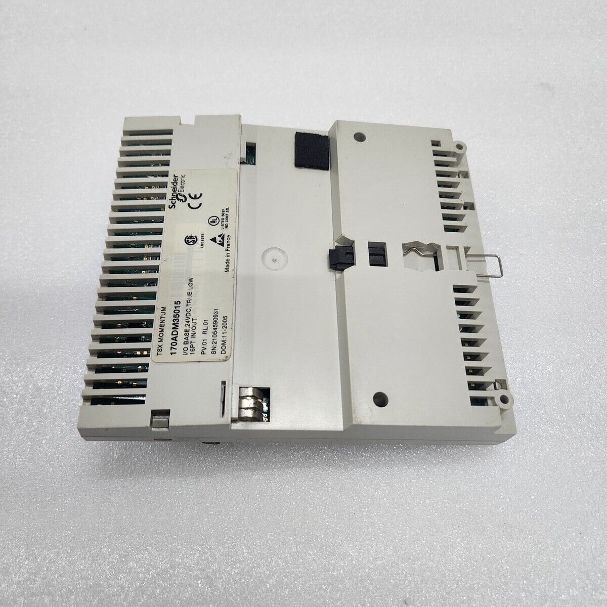 170ADM35015 I/O Basis 24 Vdc 16PT Pin / Aus