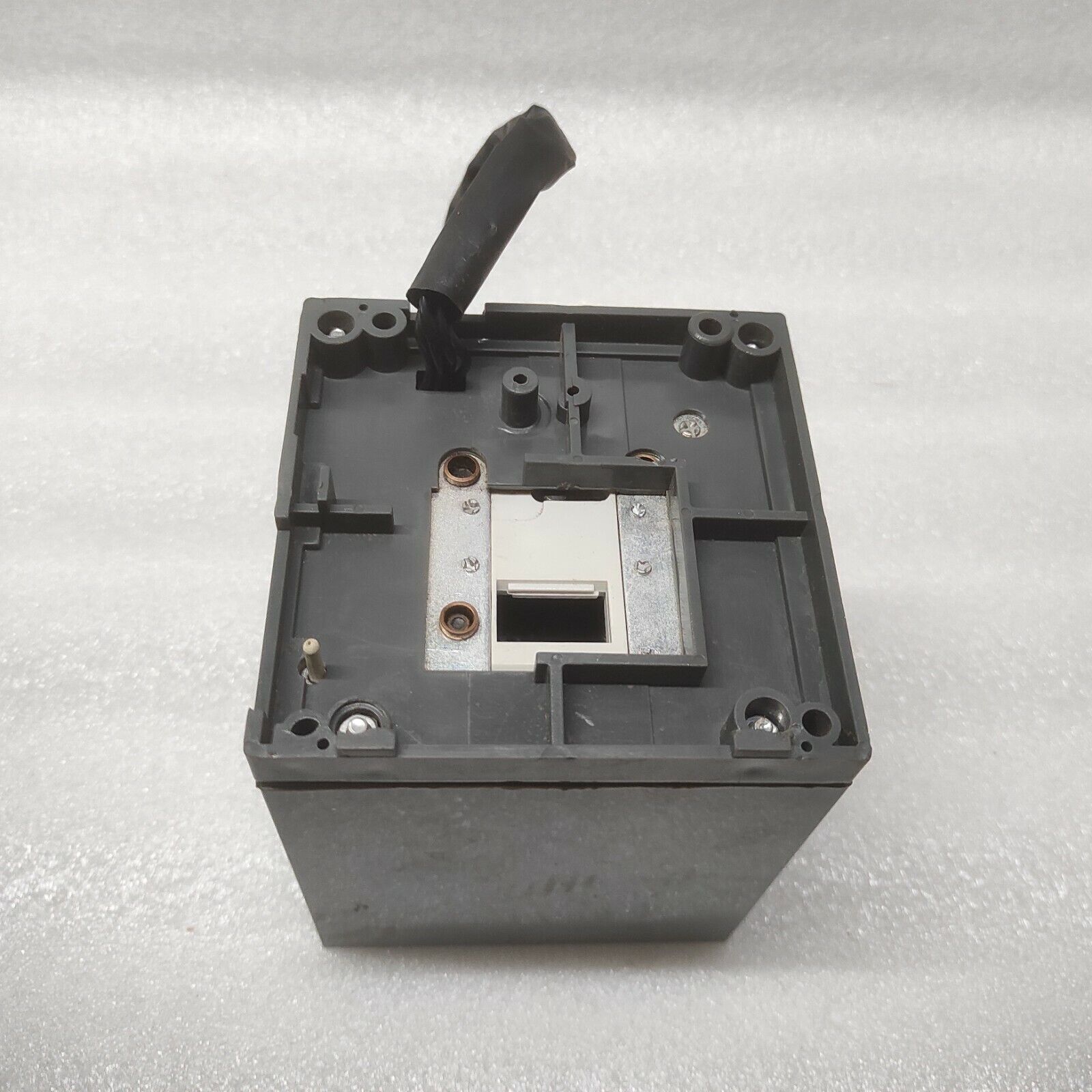 ABB S5 MOTOR OPERATOR 1SDA013876R1 220-250VDC/220-240VAC